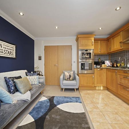 Super Funky Spire View Cottage - Free Gated Parking - Ultra Wifi Canterbury Exterior foto